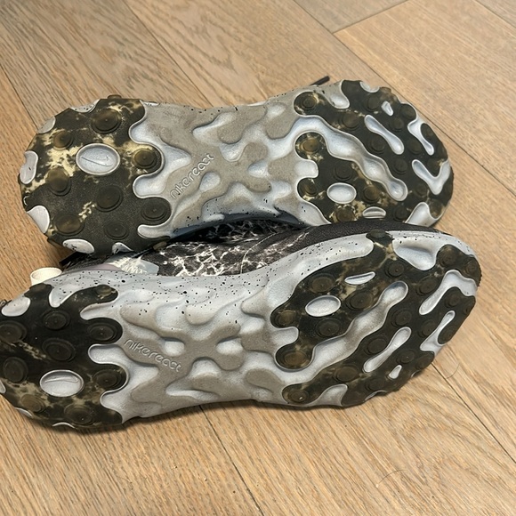 Nike React Kendrick Lamar Collab - Picture 5 of 6